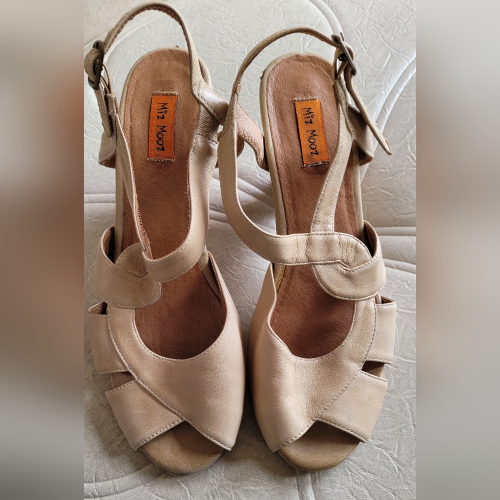 Miz Mooz Heeled Sandal 8.5